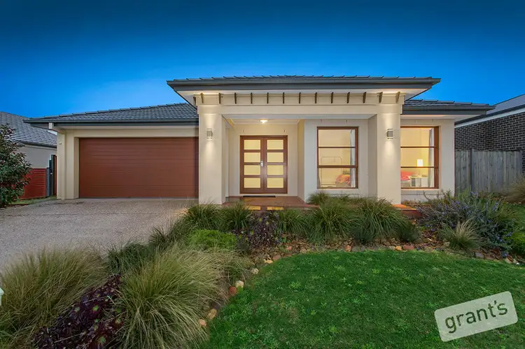 63 Grandvue Boulevard, Officer VIC 3809