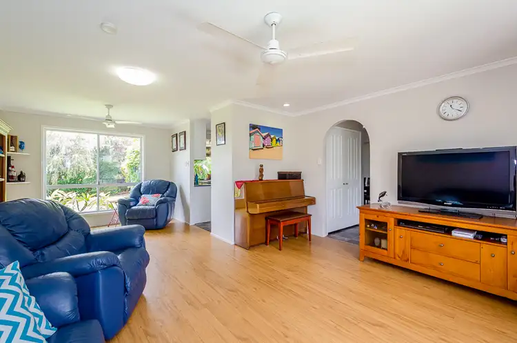Fifth view of Homely house listing, 5 Earls Court, Telina QLD 4680