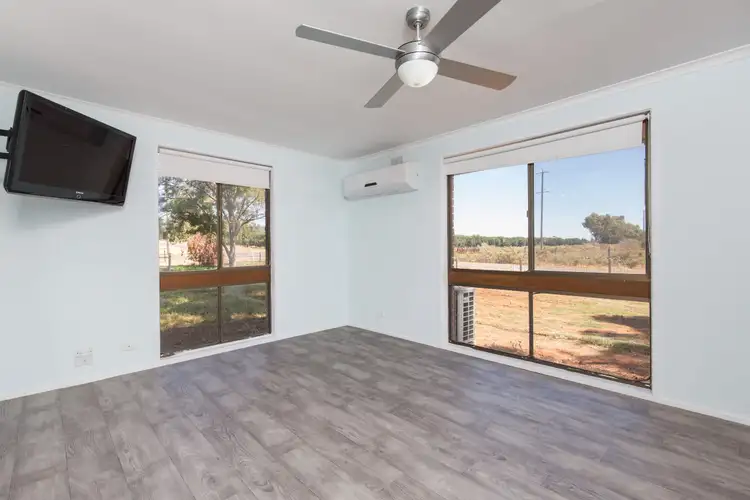 Sixth view of Homely house listing, 728 Woomera Avenue, Red Cliffs VIC 3496