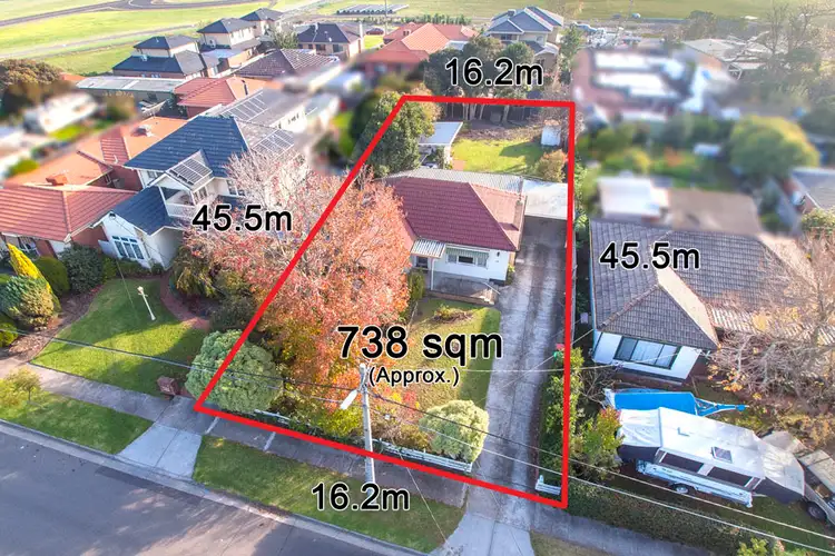 15 Dagonet Street, Strathmore VIC 3041