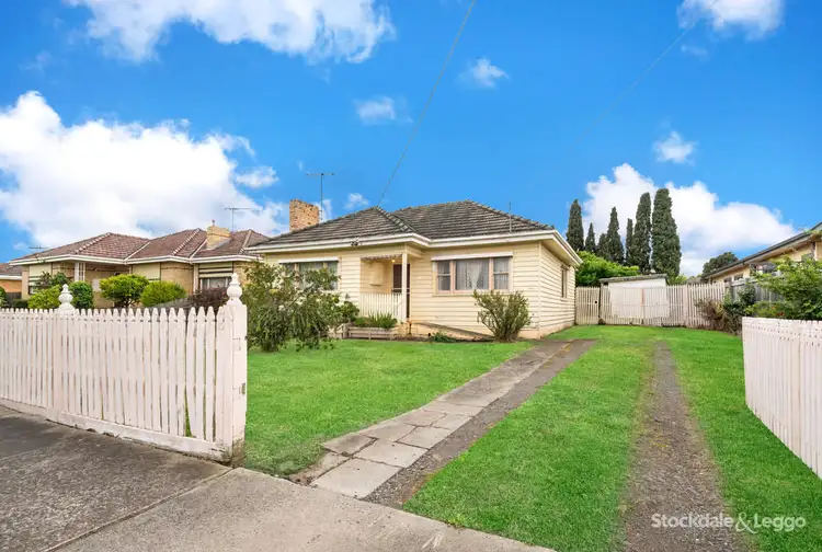 10 McCasker Avenue, Reservoir VIC 3073