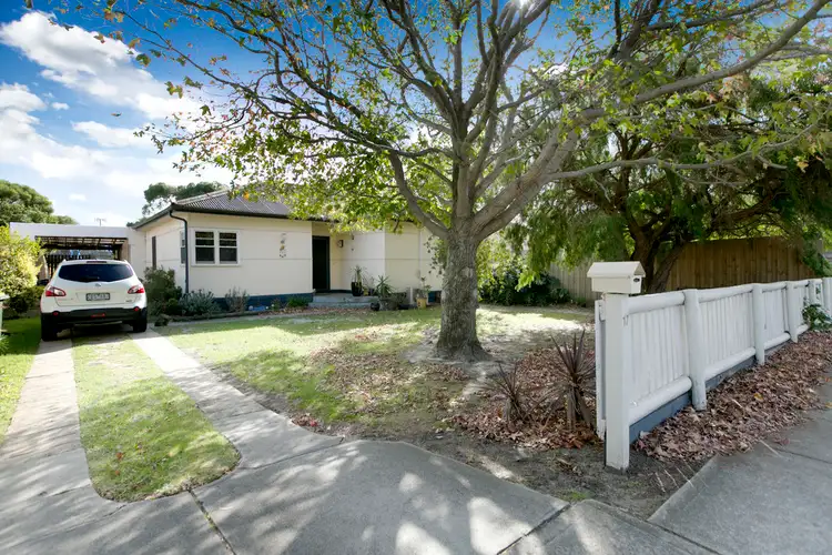 17 Park Street, Seaford VIC 3198