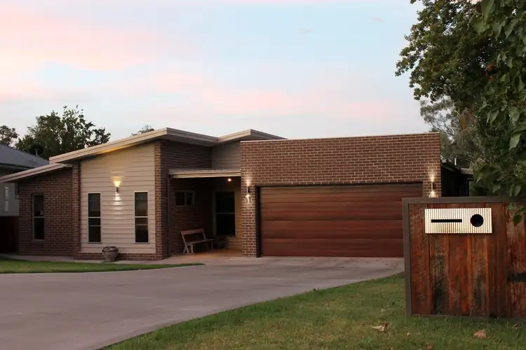 11 Stainfield Drive, Inverell NSW 2360