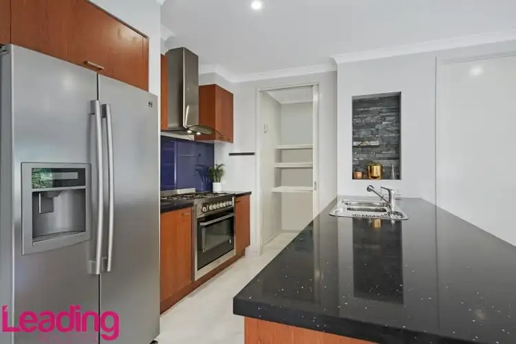 Fifth view of Homely house listing, 8 Haxton Court, Sunbury VIC 3429