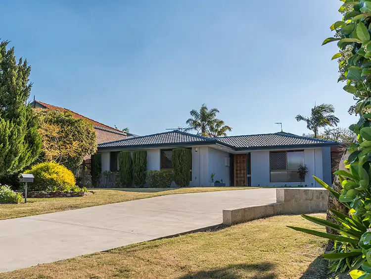Second view of Homely house listing, 8 Robertson Court, Kingsley WA 6026