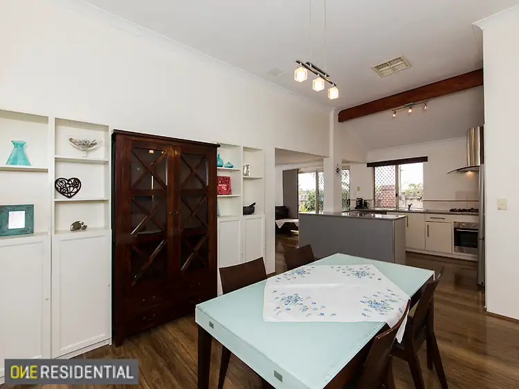 Seventh view of Homely house listing, 2 Maw Close, Palmyra WA 6157