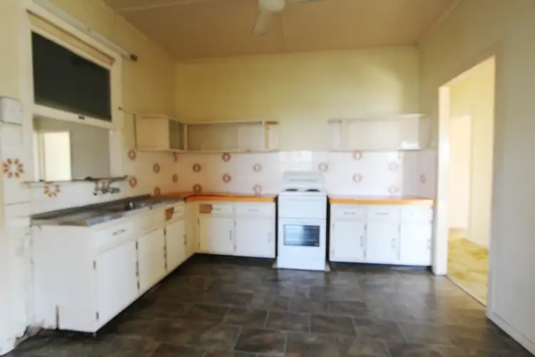 Fourth view of Homely house listing, 4 Latchford Street, Pimlico QLD 4812