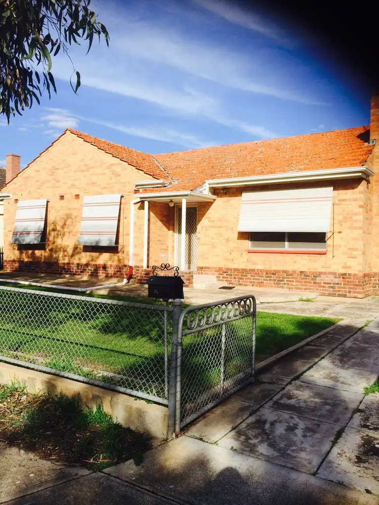 7 Selkirk Avenue, Clearview SA 5085