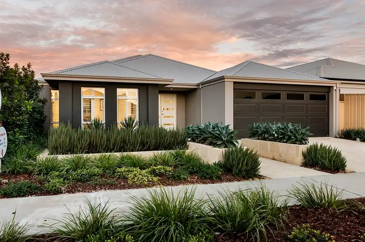 18 Newmarket Parade, Butler WA 6036