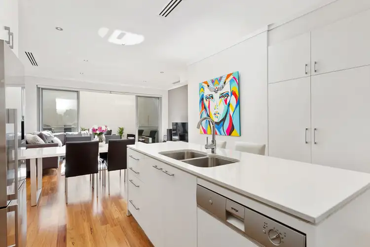 7/2 Braid Street, Perth WA 6000