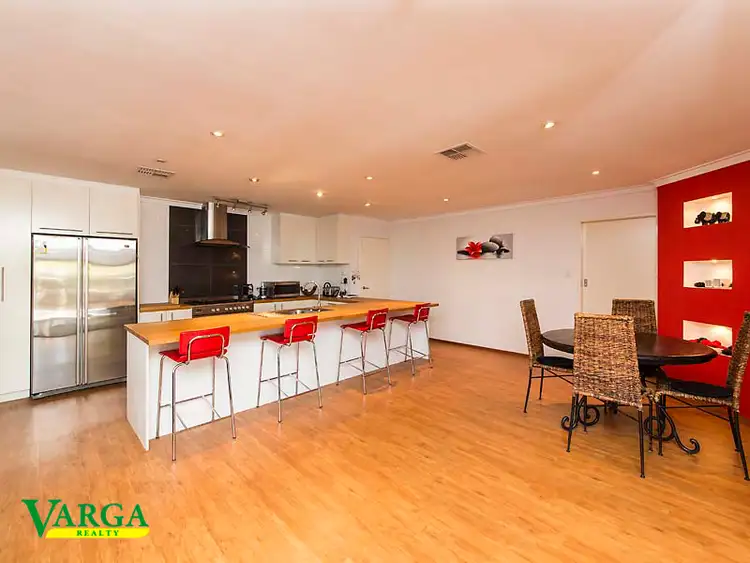 Seventh view of Homely house listing, 10 Sunbird Court, Willetton WA 6155