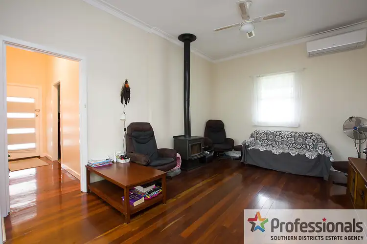 Sixth view of Homely house listing, 32 Hutton Street, Collie WA 6225