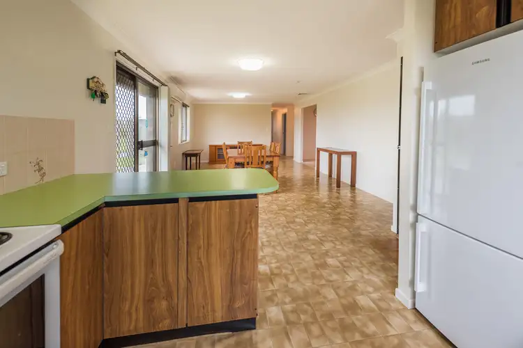 Seventh view of Homely house listing, 592 Elliott Heads Road, Woongarra QLD 4670