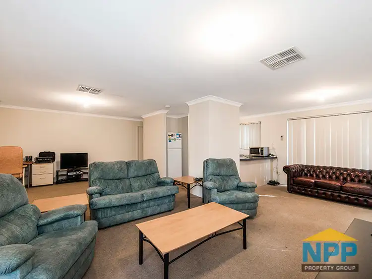 Fourth view of Homely villa listing, 4/11 Exmouth Place, Thornlie WA 6108