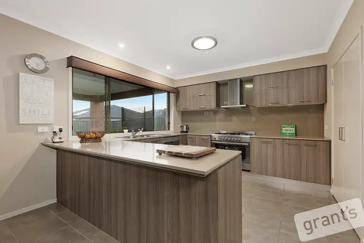 Second view of Homely house listing, 8 Perry Circuit, Cranbourne North VIC 3977