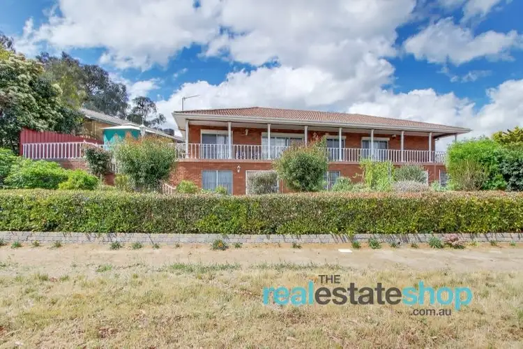 456 Bugden Avenue, Fadden ACT 2904