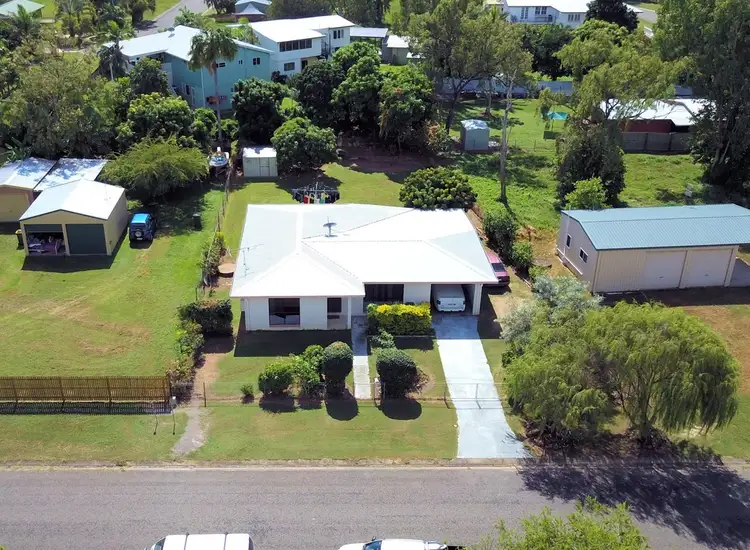 4 Fanning Court, Balgal Beach QLD 4816