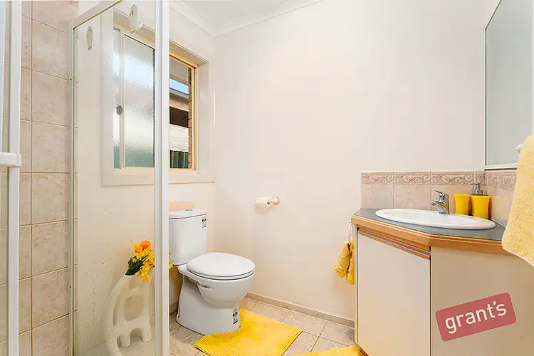Seventh view of Homely house listing, 5 Pauline Court, Hallam VIC 3803