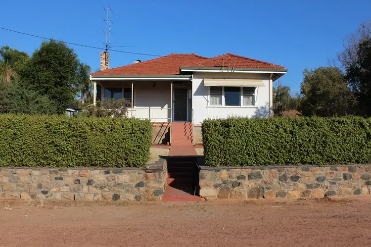 227 Duke Street, Northam WA 6401