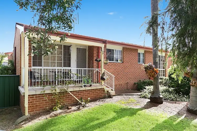18/1 Dan Close, Gorokan NSW 2263