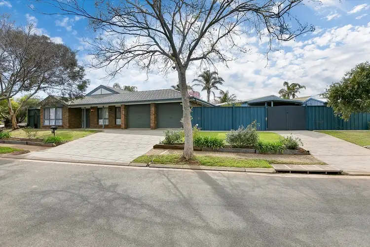 19 Smugglers Drive, Seaford Rise SA 5169