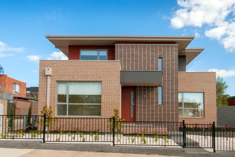 Main view of Homely townhouse listing, 2/93 Albert Street, Preston VIC 3072