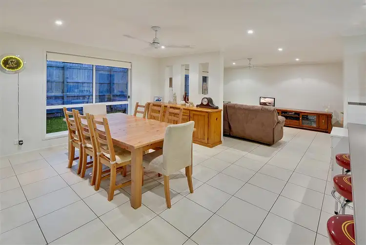 10 Sugar Coast Drive, Glass House Mountains QLD 4518