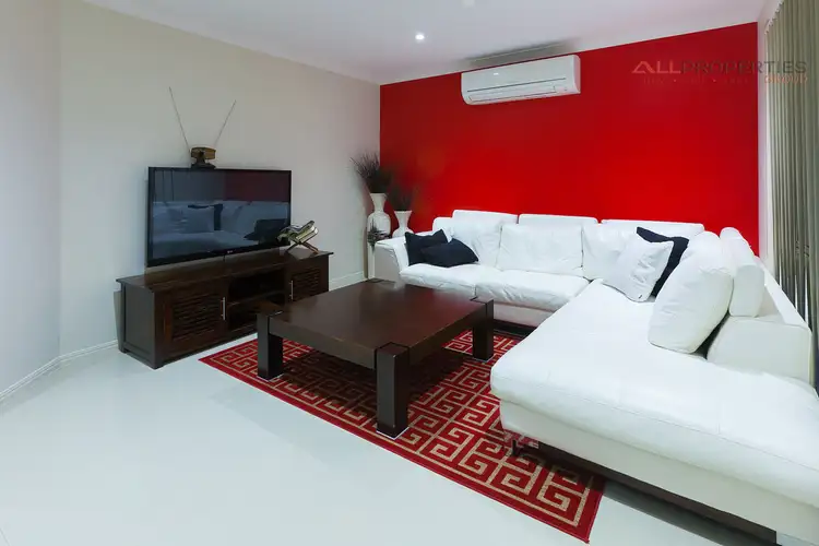 Fifth view of Homely house listing, 2 Stacey Court, Crestmead QLD 4132