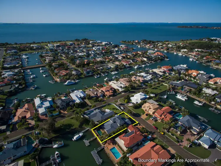 2 Pennant Court, Birkdale QLD 4159