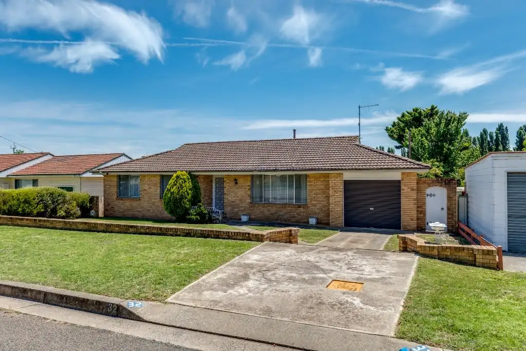 Main view of Homely house listing, 32 Buffalo Crescent South, Goulburn NSW 2580
