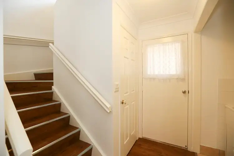 Sixth view of Homely unit listing, 5 / 187 Goondoon Street, Gladstone Central QLD 4680