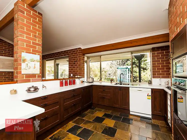 Sixth view of Homely house listing, 2 Gannon Glen, Mundaring WA 6073