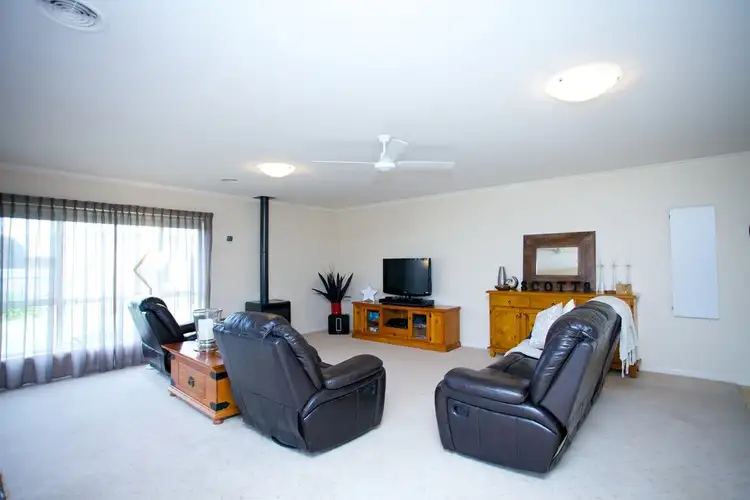 Sixth view of Homely house listing, 6 Karingal Crescent, Horsham VIC 3400