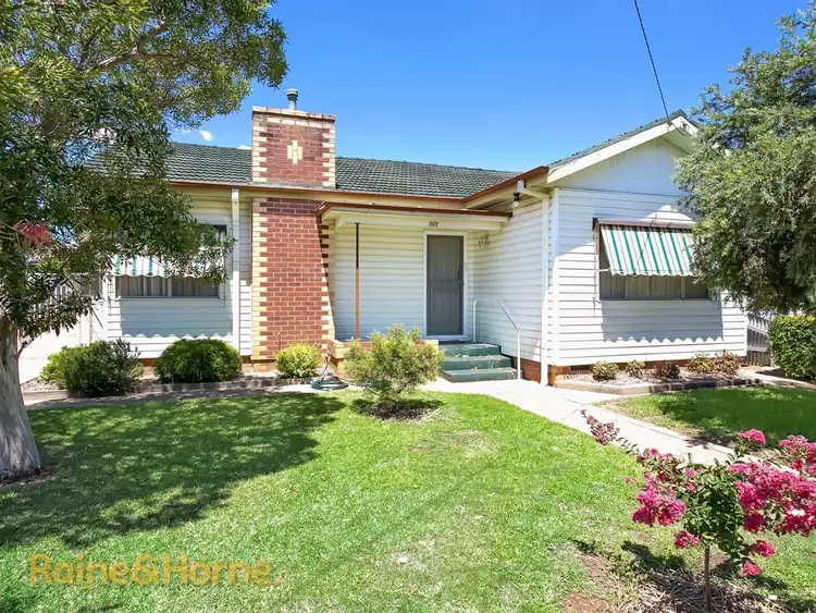 161 Bourke Street, Mount Austin NSW 2650