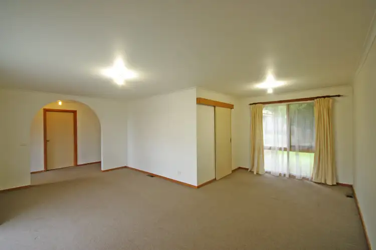 Second view of Homely house listing, 6 Barker Court, Endeavour Hills VIC 3802