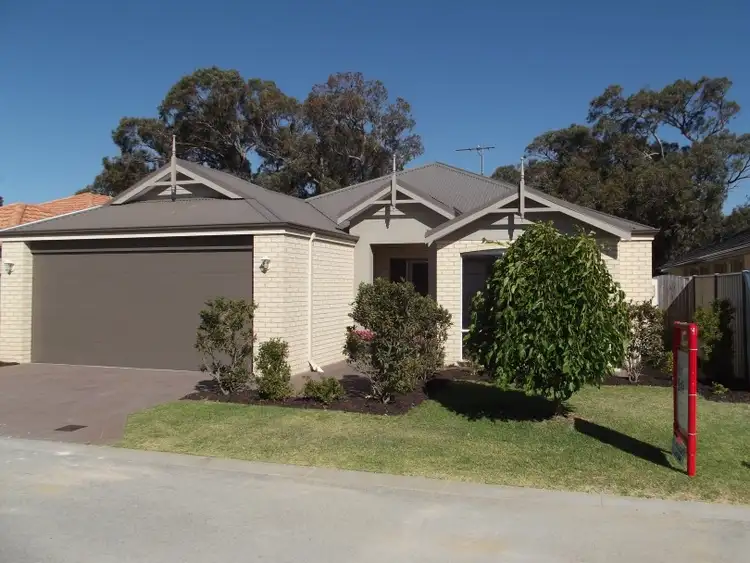 6 Ruma Lane, Meadow Springs WA 6210