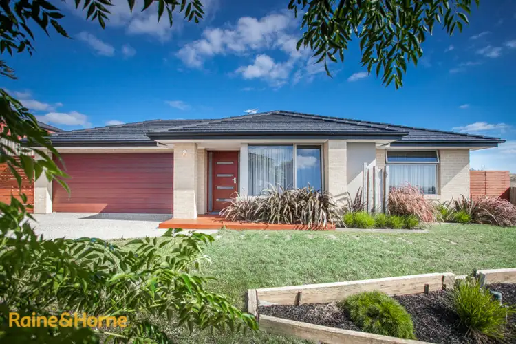 Third view of Homely house listing, 4 Broomfield Avenue, Sunbury VIC 3429