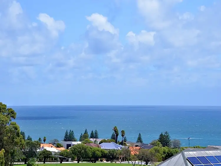5 Banool Crescent, City Beach WA 6015