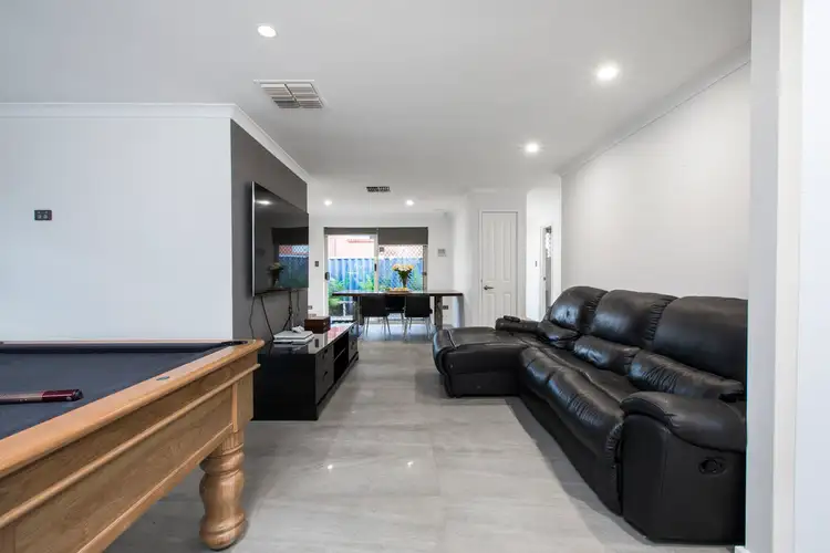 Fifth view of Homely house listing, 2/20 Muir Street, Innaloo WA 6018