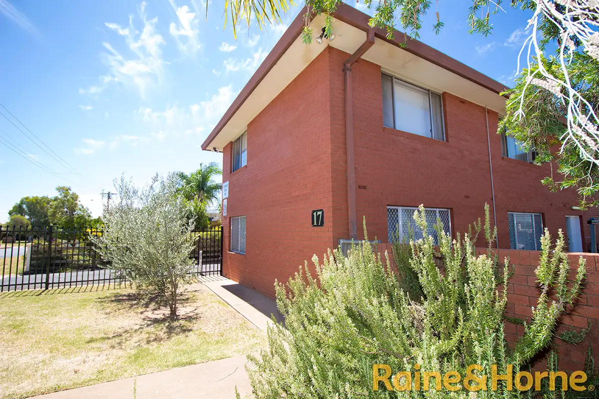 Main view of Homely unit listing, 1/17 Elizabeth Street, Dubbo NSW 2830