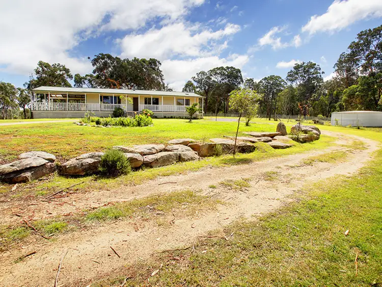 1111 Tugalong Rd, Canyonleigh NSW 2577