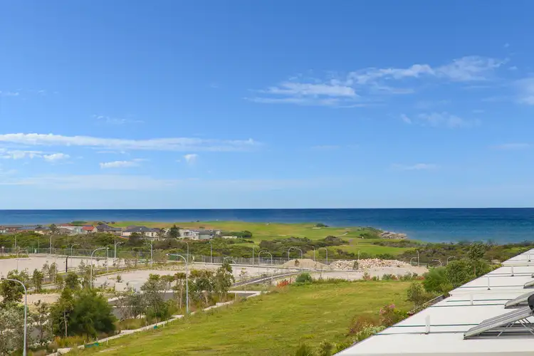 Main view of Homely apartment listing, 21/2-4 Gubbuteh Road, Little Bay NSW 2036