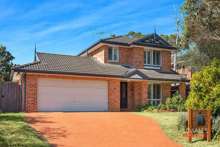 4 Black Ash Place, Hornsby Heights NSW 2077