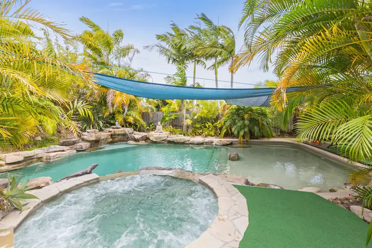 89 Avondale Drive, Banora Point NSW 2486