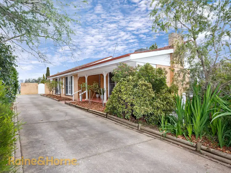 2 Yarrah Street
