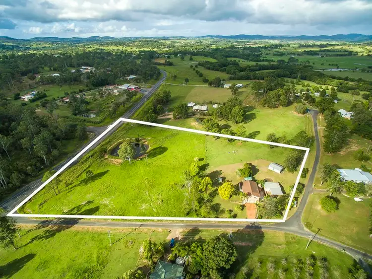 17 Lockhart Road, Victory Heights QLD 4570