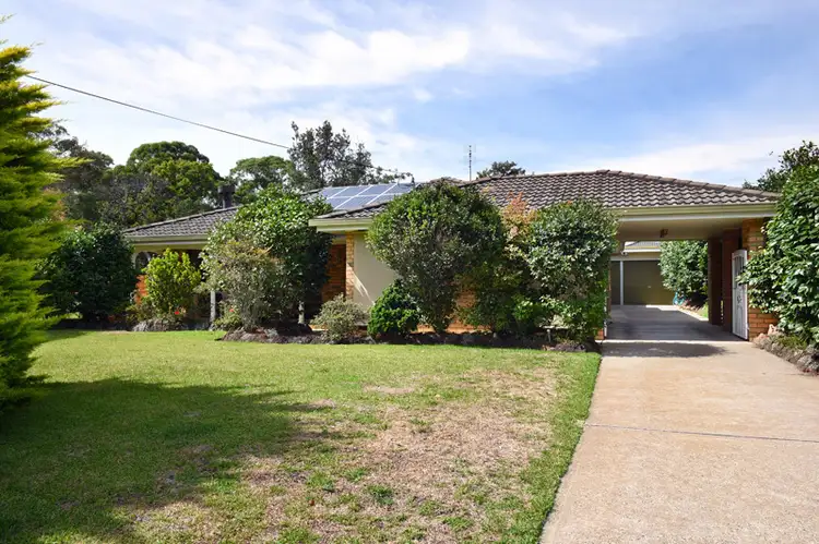 28 Lovegrove St, Shoalhaven Heads NSW 2535