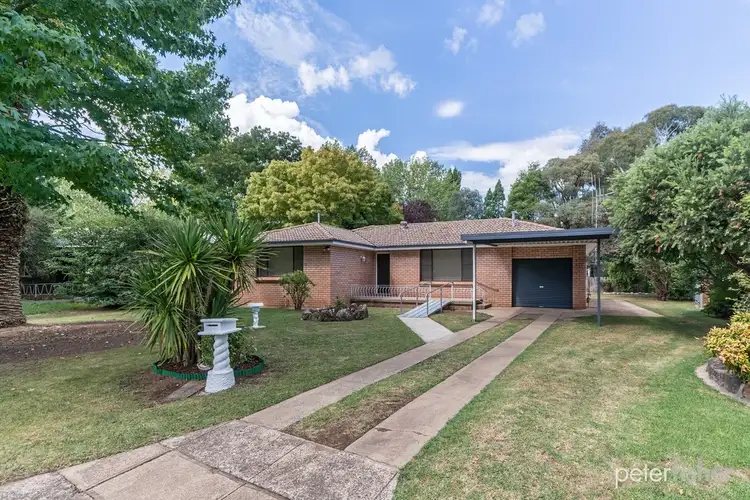 4 Talinga Place, Orange NSW 2800