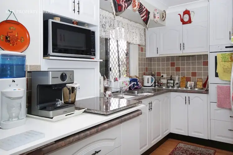 Second view of Homely house listing, 8 Evergreen Place, Forest Lake QLD 4078