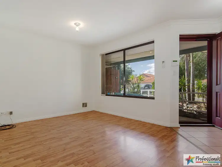 Second view of Homely house listing, 6 Roscrea Court, Orelia WA 6167